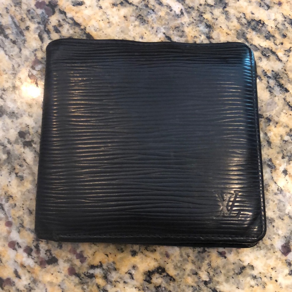 Louis Vuitton Epi Black Bifold Wallet